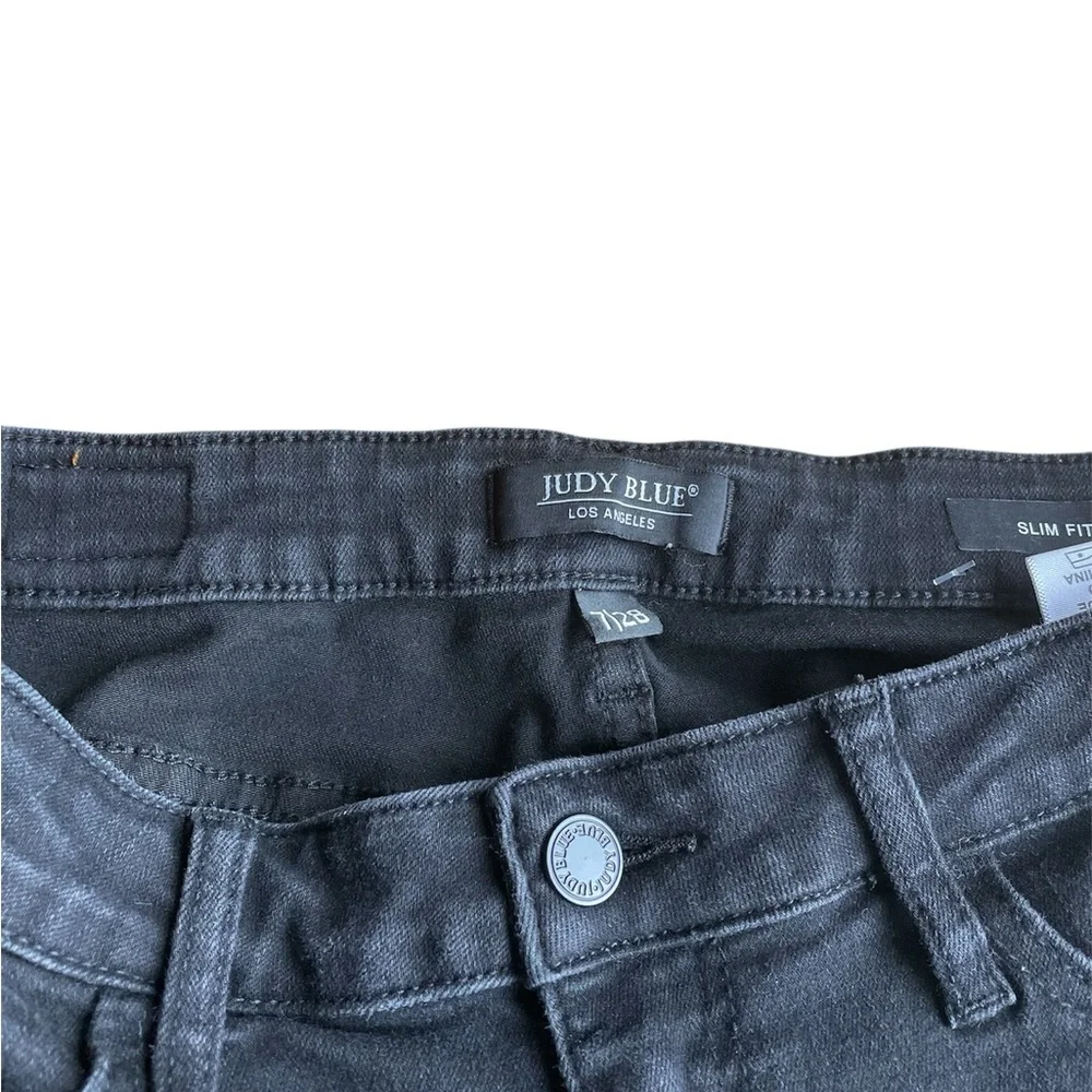 JUDY BLUE Slim Fit Mid Rise Black Destroyed Jeans - Picture 4 of 4